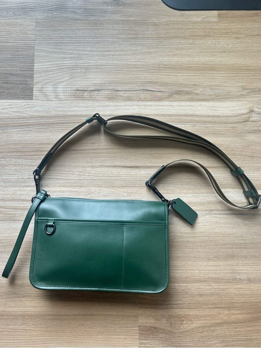 Coach Smooth Leather Heritage Convertible Clutch Crossbody C1592 Dark green